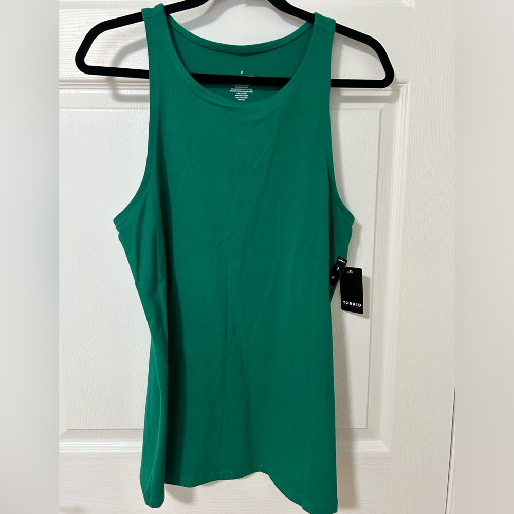 Torrid Tank - Picture 1 of 4